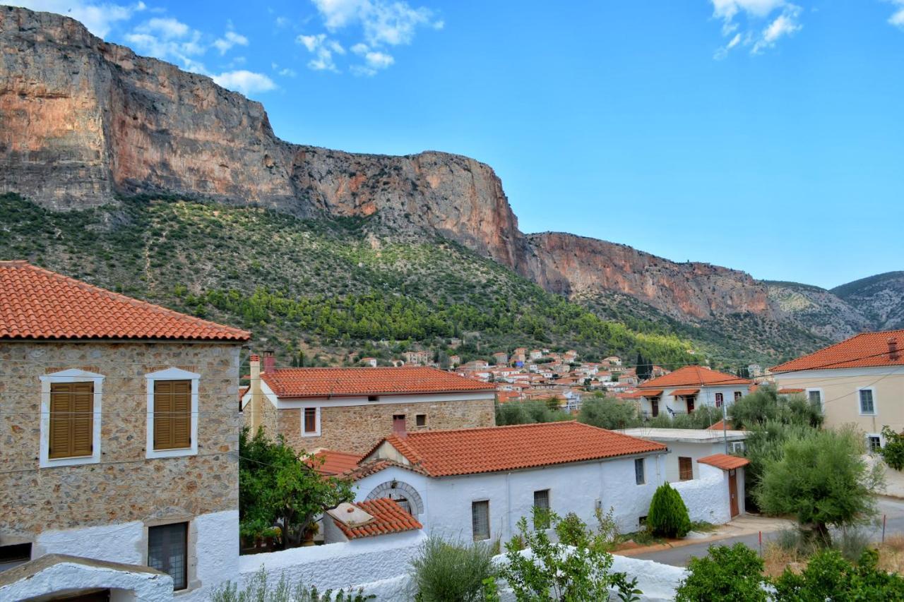 Anna'S Family Home Λεωνίδιο Εξωτερικό φωτογραφία