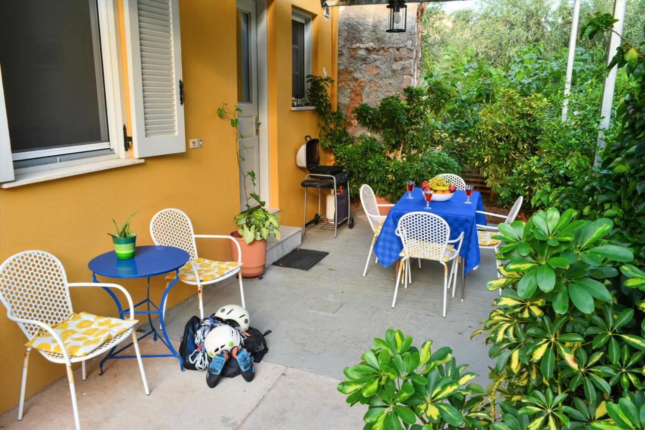Anna'S Family Home Λεωνίδιο Εξωτερικό φωτογραφία